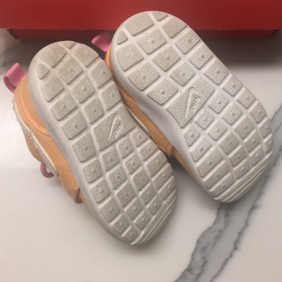 Nike Rosherun - Picture 3 of 4